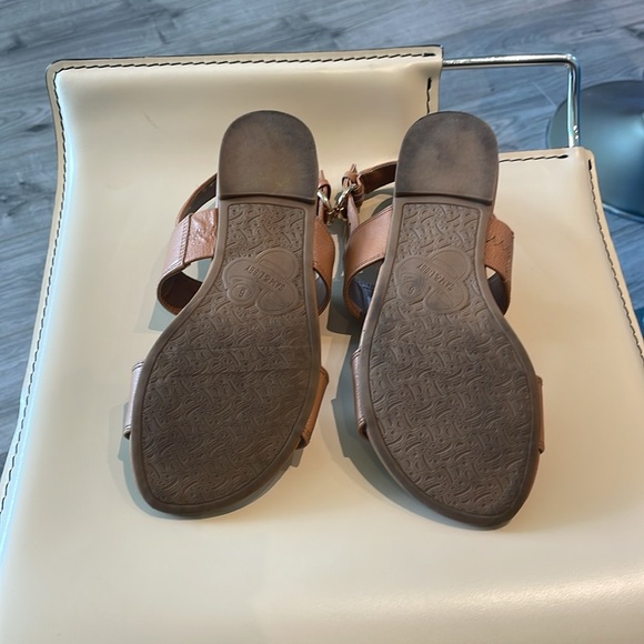 Sam and Libby slingback flats with padded soul and gold accents. - Picture 4 of 7